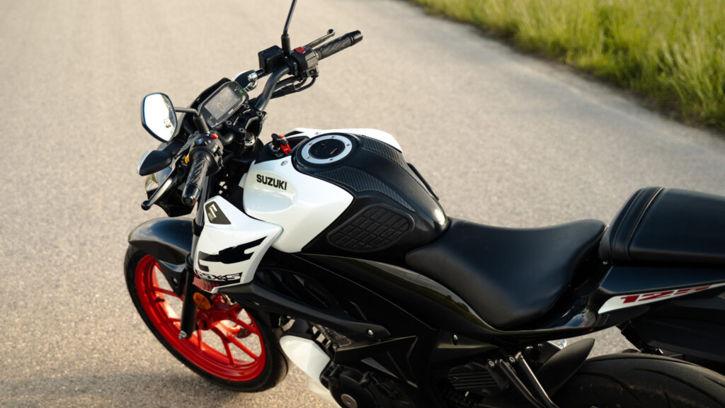 SUZUKI GSX-S 125