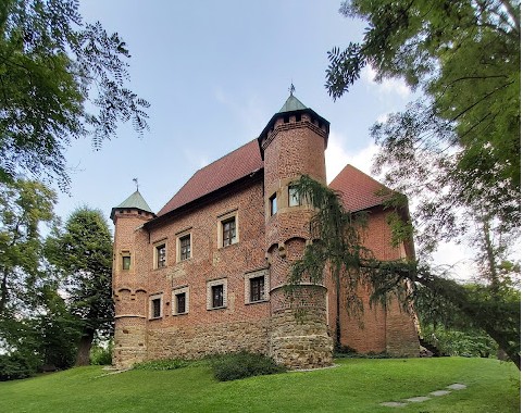 Szlakiem historii – zamki pogórza oraz Sądecczyzny